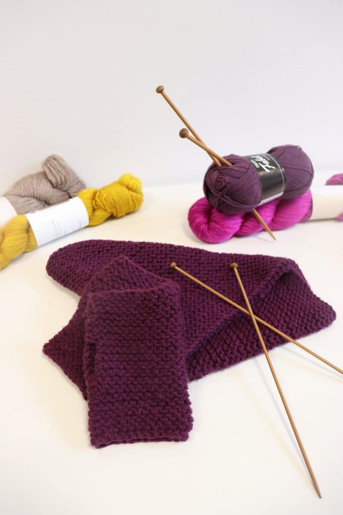 Foto_mitones_acabaddos_junto_con_el-cuello-Adriana_Balado